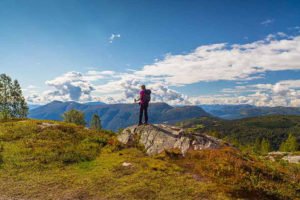 Eine Fotografie die auf halber Strecke zum Gipfel des Molden in Norwegen entstanden ist. Eine Fotografie die auf halber Strecke zum Gipfel des Molden in Norwegen entstanden ist.